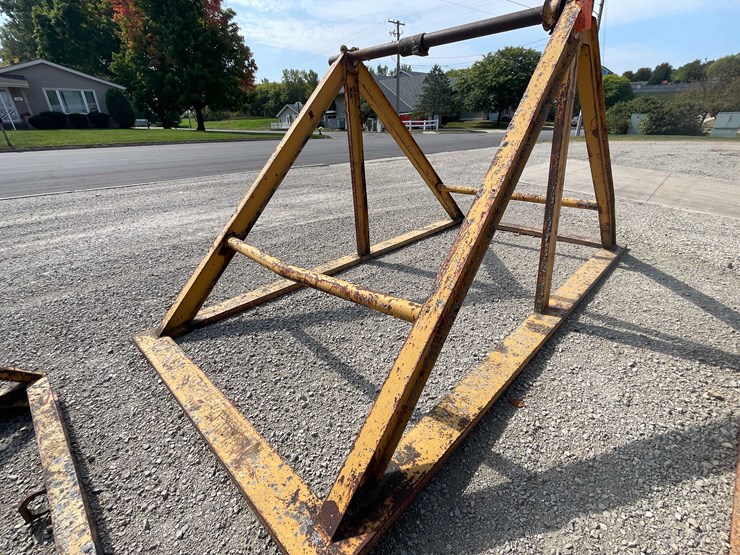 #13365-•-reel-carrier-stand-image-5