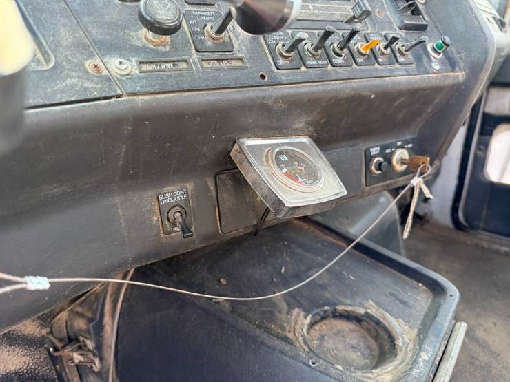 1997-cummins-m11-image-89