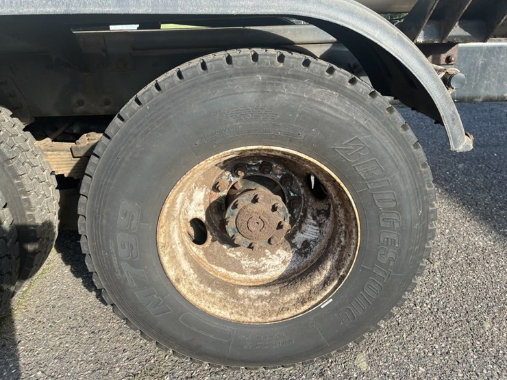 #1249-•-2011-navistar-7600-sba-6x4-2010-mixer-truck-image-135