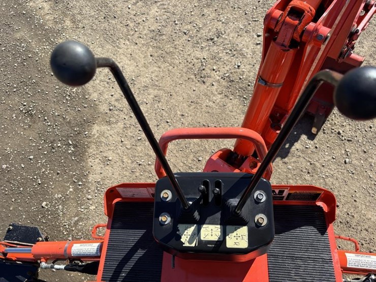 2019-kubota-bx23s-image-39