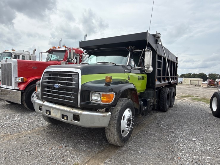 1996-ford-ft900-image-1