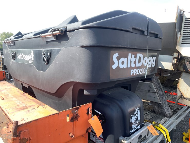 2024-salt-dogg-pro2000-image-1