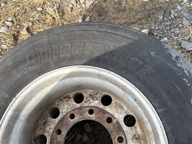 #5270-•-lot-of-(4)-445/50r22.5-tires-w/-rims-image-7