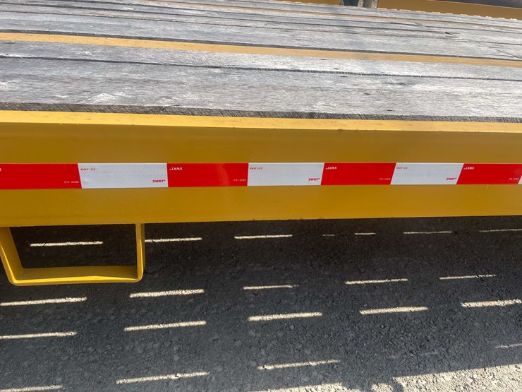 2000-custom-flatbed-image-53