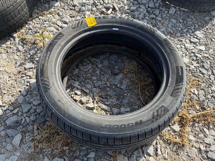 #6950-•-245/50r20-tire--inv#6950-inv#-6950-inv#:-6950-image-2