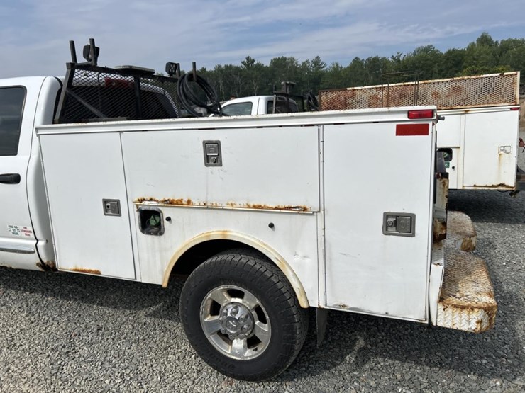 2008-dodge-3500-image-12