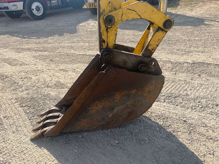 #13315-•-2003-lb110-backhoe-loader-image-47
