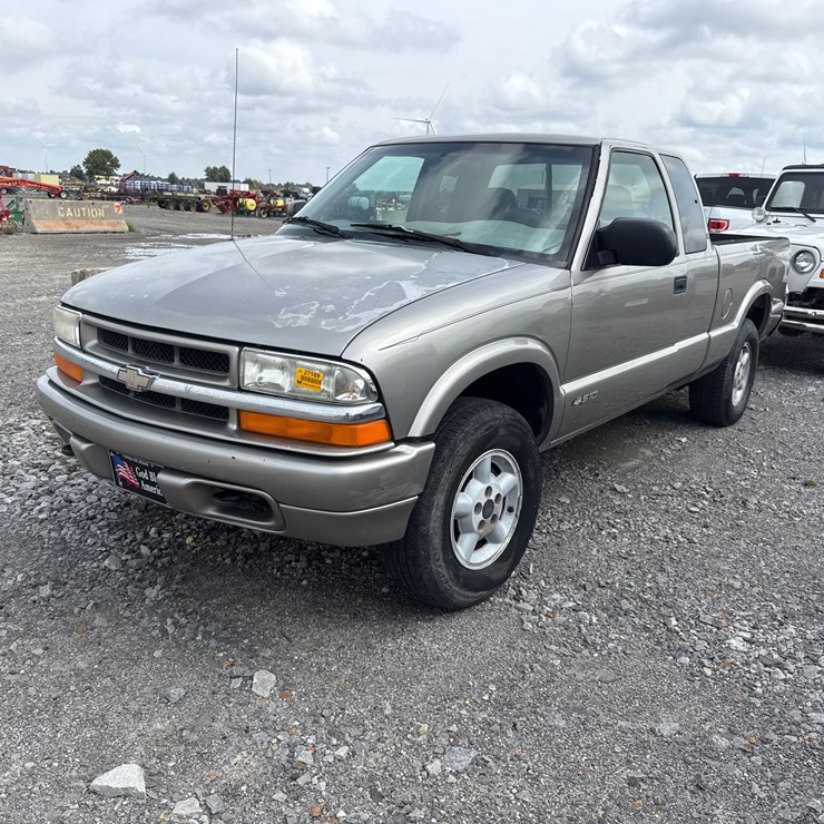 2001 CHEVROLET S10