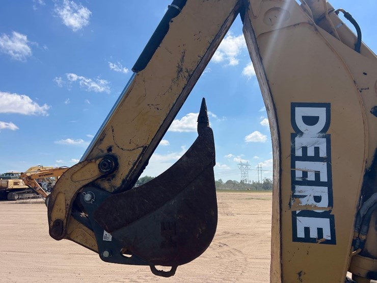 2001-deere-310g-image-23