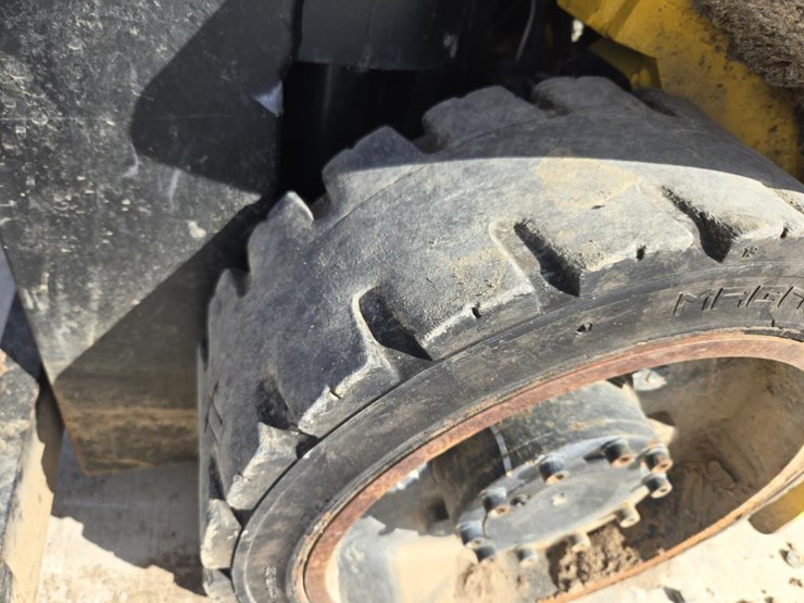 hyundai-25lc-7m-image-44