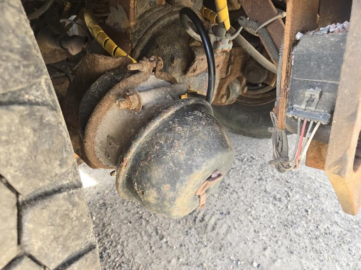 #1243-•-2002-international-6x4-dump-truck-image-41