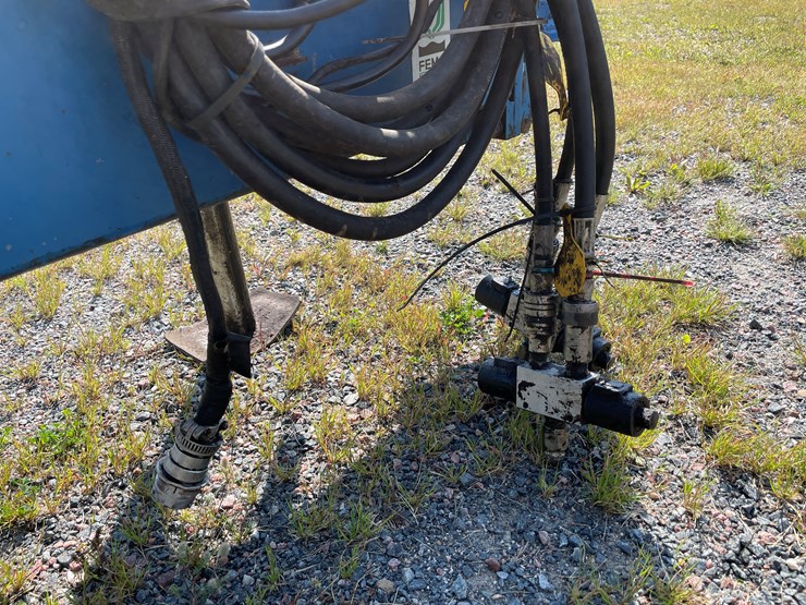 kinze-2300-image-22