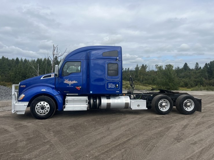 2020-kenworth-t680-image-2