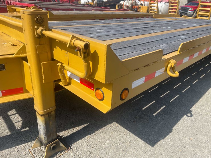 2000-custom-flatbed-image-16