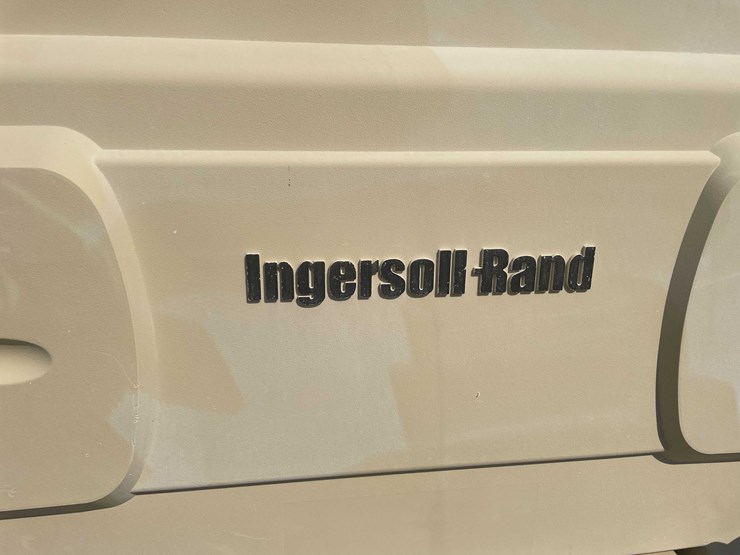 2002-ingersoll-rand-185-image-17