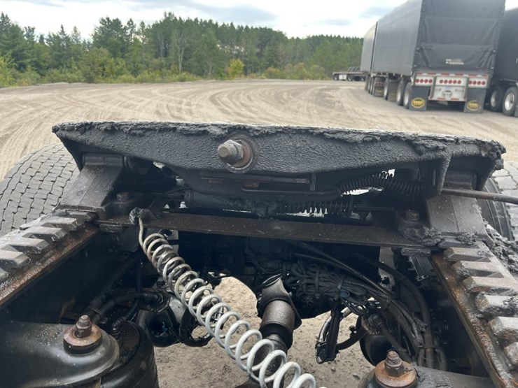 2020-kenworth-t680-image-78