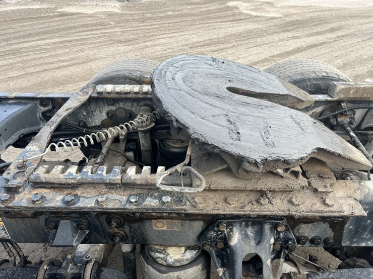 2020-kenworth-t680-image-82