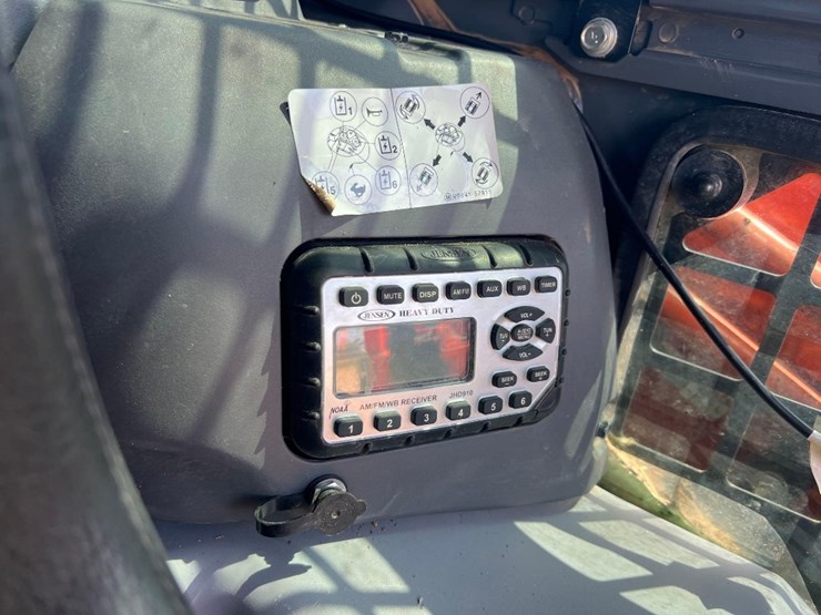 kubota-svl97-2-image-29