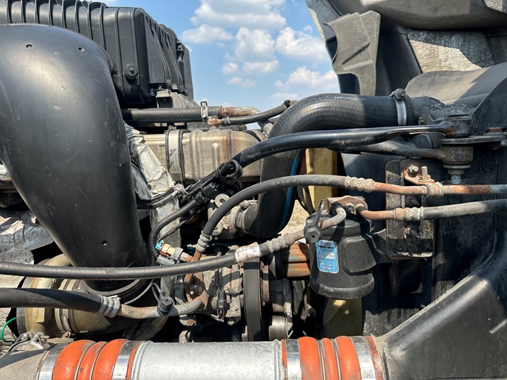 2018-western-star-5700-image-59