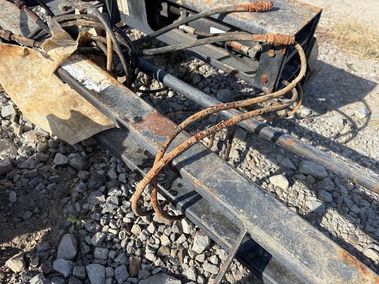 #23904-•-yetter-~15'-row-marker-image-13