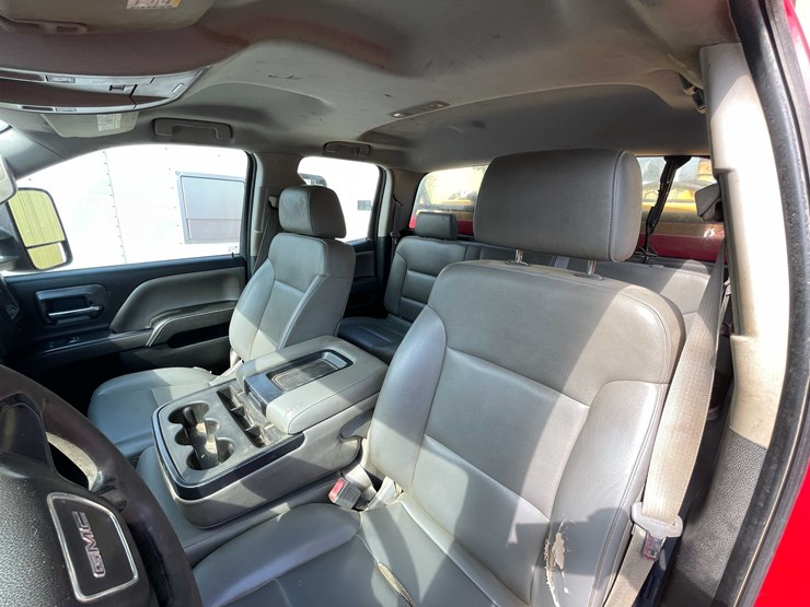 2015-gmc-sierra-2500hd-image-53