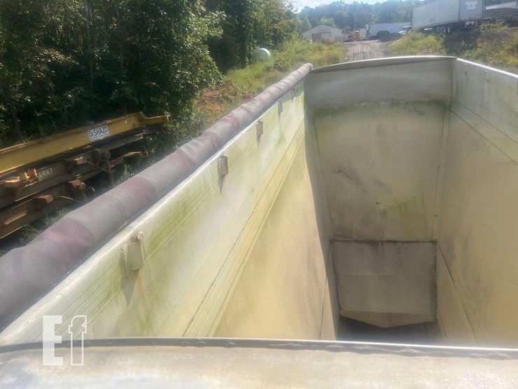 2013-travis-aluminum-bottom-dump-image-13