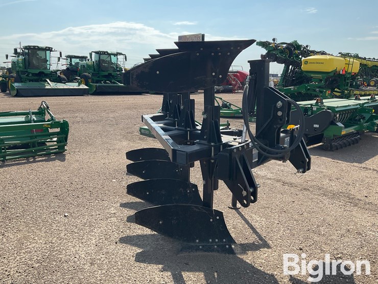 2019-bison-avb400h-4-bottom-roll-over-plow-image-11