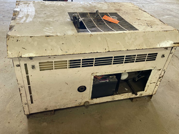 #13374-•-2002-vanair-viper-70-air-compressor-image-5