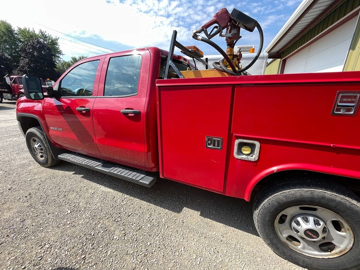 2015-gmc-sierra-2500hd-image-2