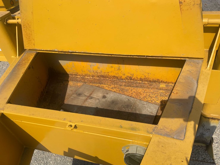 2000-custom-flatbed-image-10