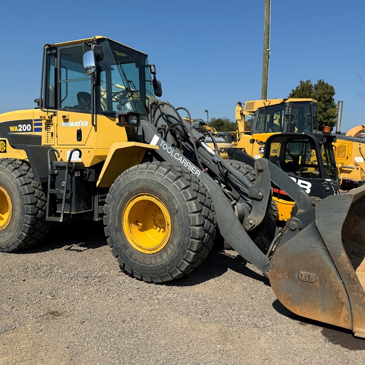 KOMATSU WA200