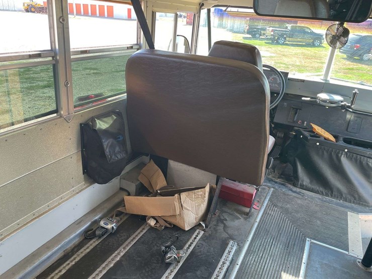 2002-bluebird-school-bus-image-64