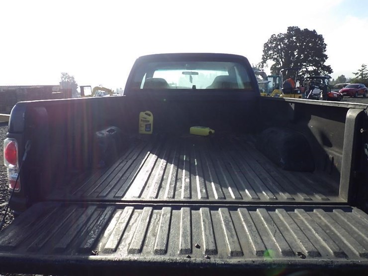 2001-dodge-2500-image-9