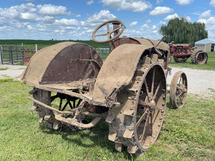 mccormick-deering-10-20-image-4