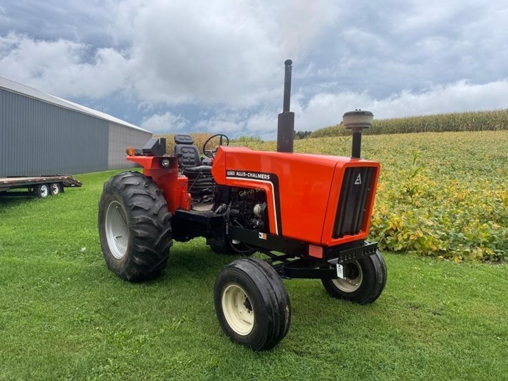 1983-allis-chalmers-6060-tractor-image-3