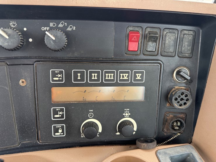 2005-john-deere-9220-image-80