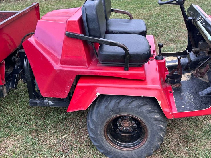 pug-badlands-4x4-articulating-utv-with-hydraulic-dump-bed-image-24