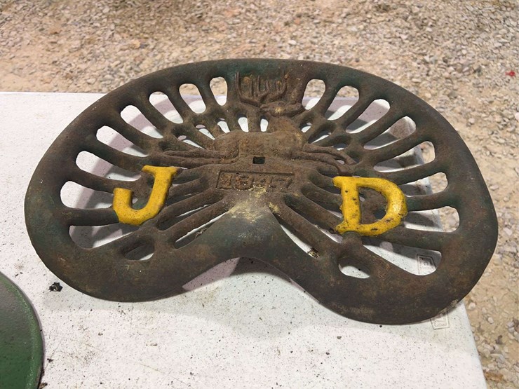 (3)-cast-iron-seats-image-12