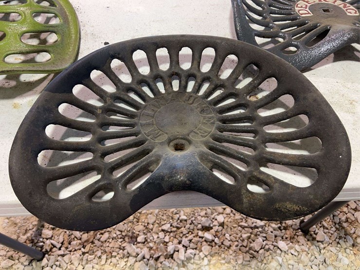 (2)-cast-iron-seats-image-8