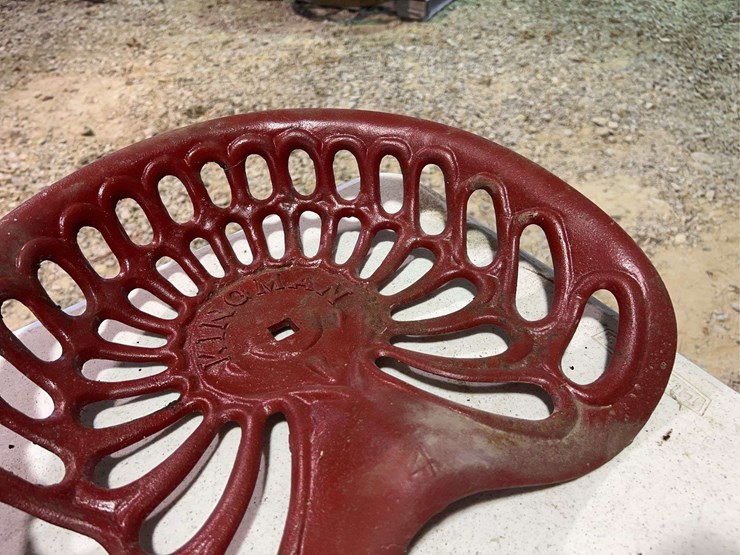 (3)-cast-iron-seats-image-14
