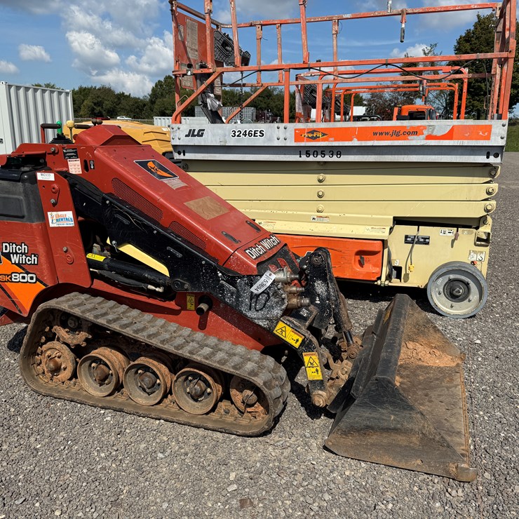 DITCH WITCH SK800