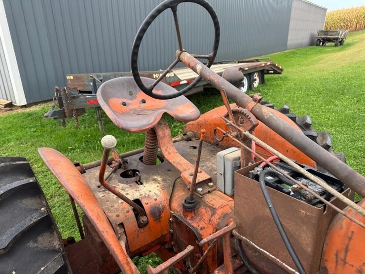 allis-chalmers-ca-tractor-image-13