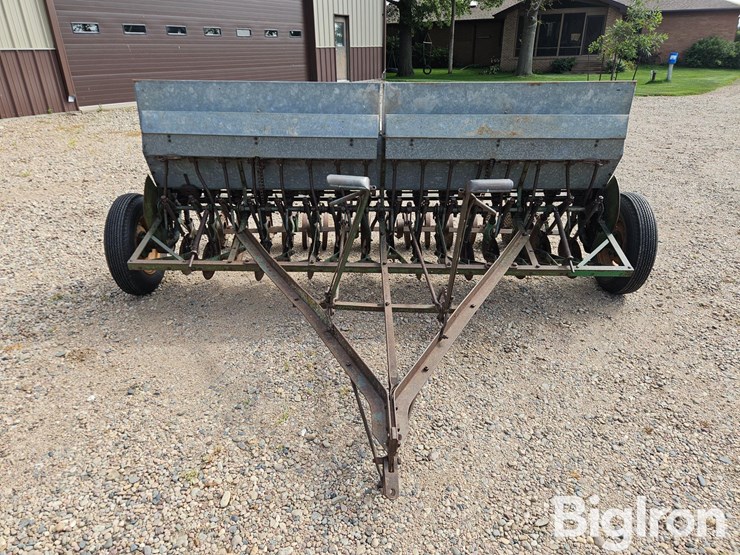 john-deere-10-image-2