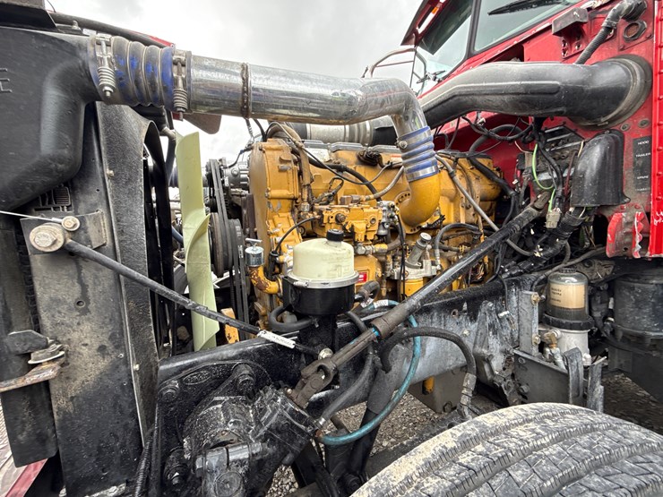 2014-peterbilt-389-image-51