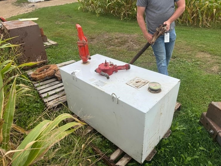 100-gallon-fuel-transfer-tank-image-5