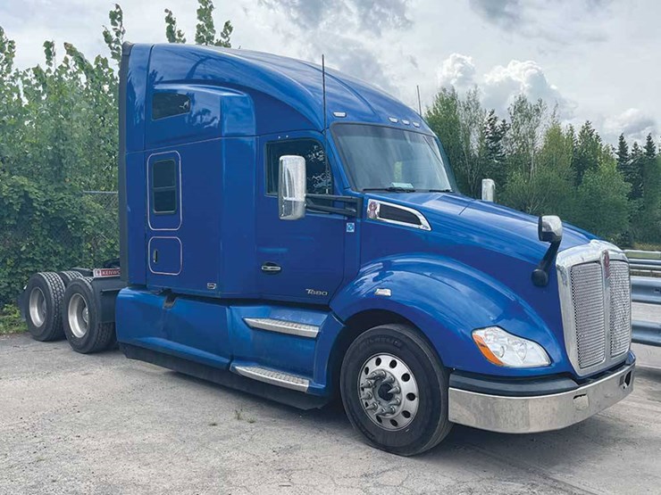 2021-kenworth-t680-image-1