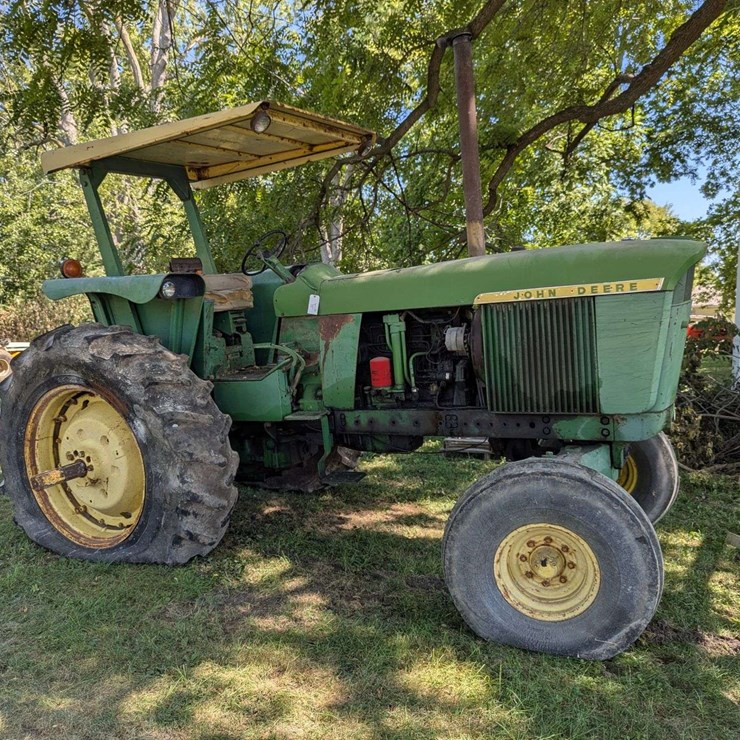 JOHN DEERE 4620