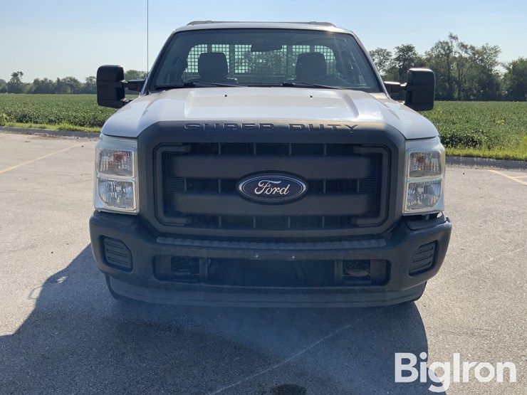 2013-ford-f250-xl-image-2