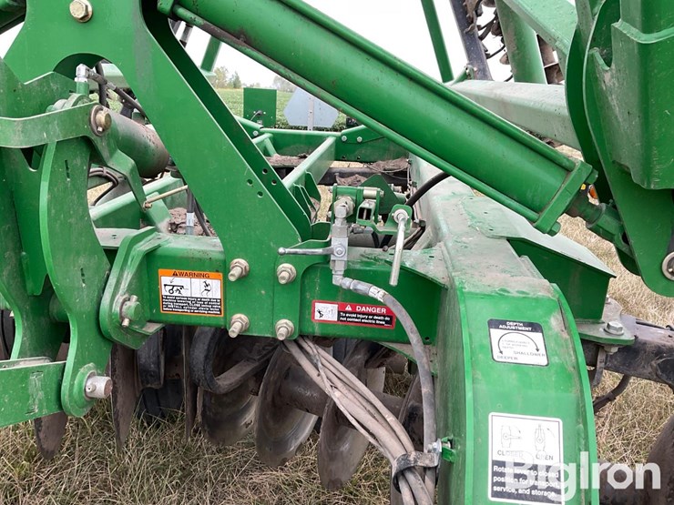 2013-john-deere-2620-image-14