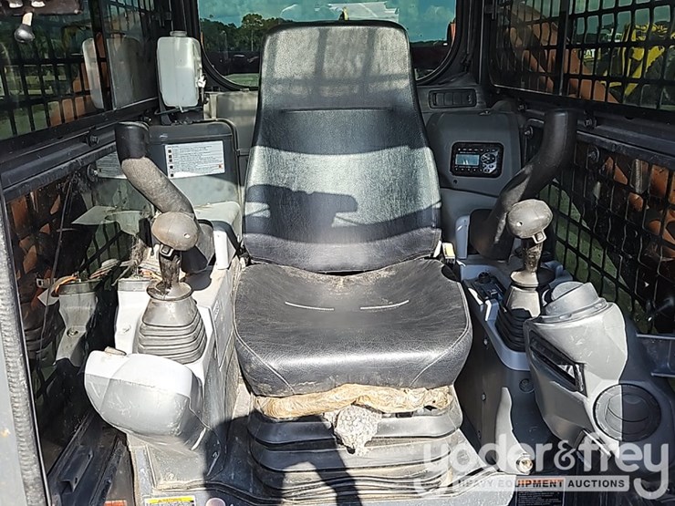 2022-kubota-svl75-2-image-25